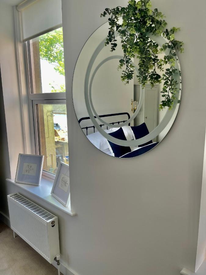 Seaview Flat With Balcony, Spacious 2 Bedroom Worthing Exterior foto