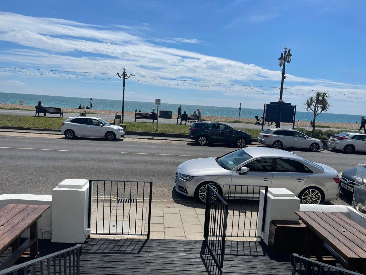 Seaview Flat With Balcony, Spacious 2 Bedroom Worthing Exterior foto